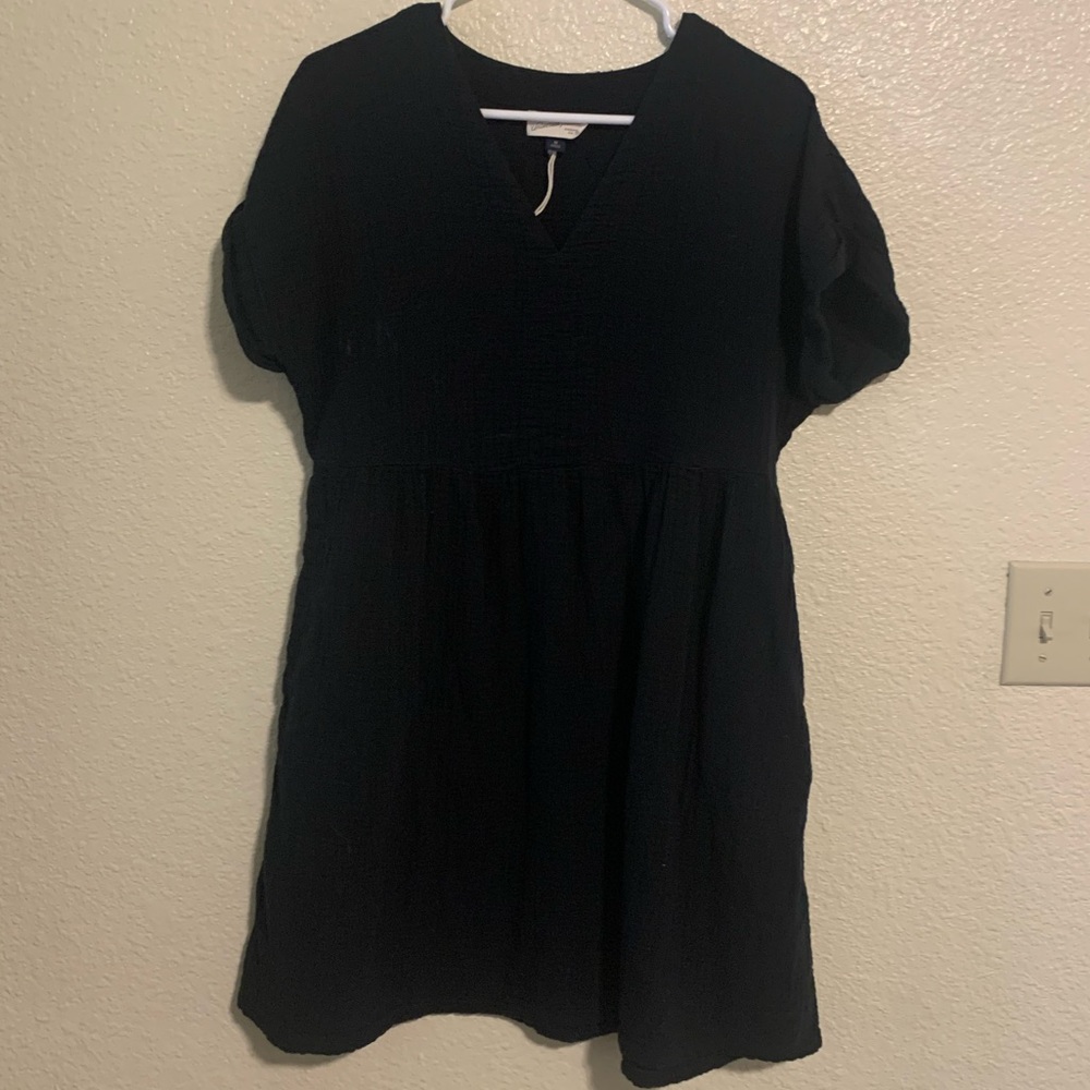 Black Short Sleeve Dress